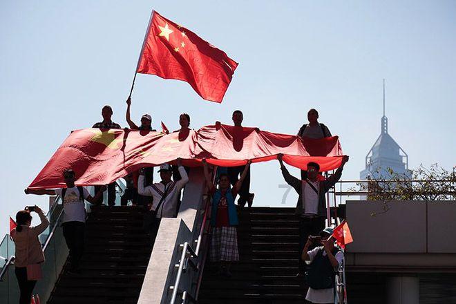 她坐火车去学校用介词怎么写？游戏画面