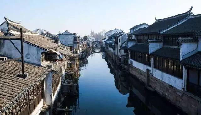 攀登高峰