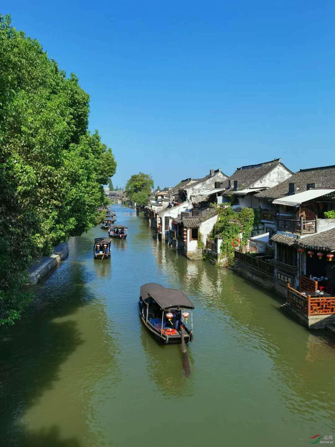 探索未知山峰
