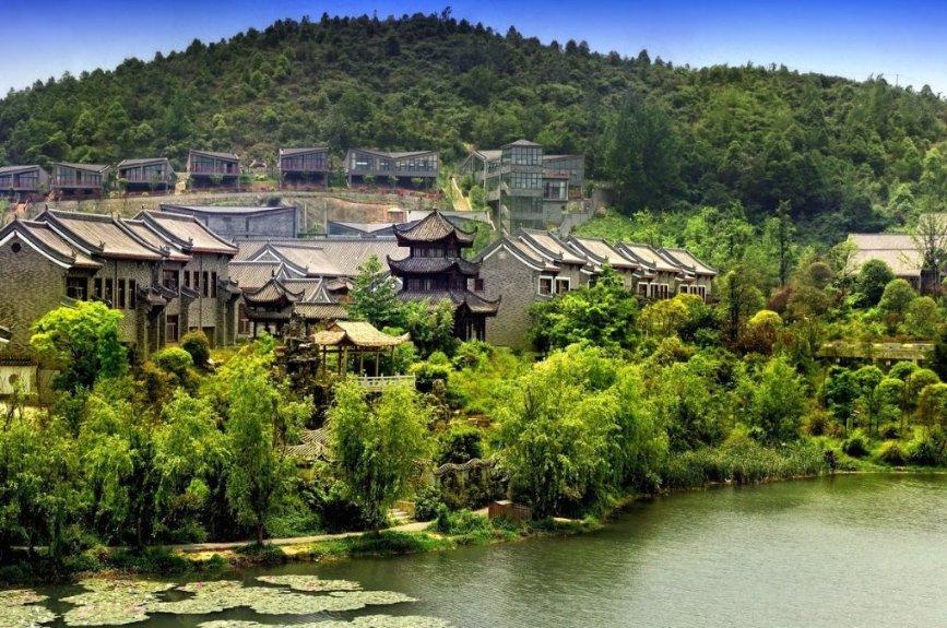 中央企业全力做好云南昭通山体滑坡救援保供